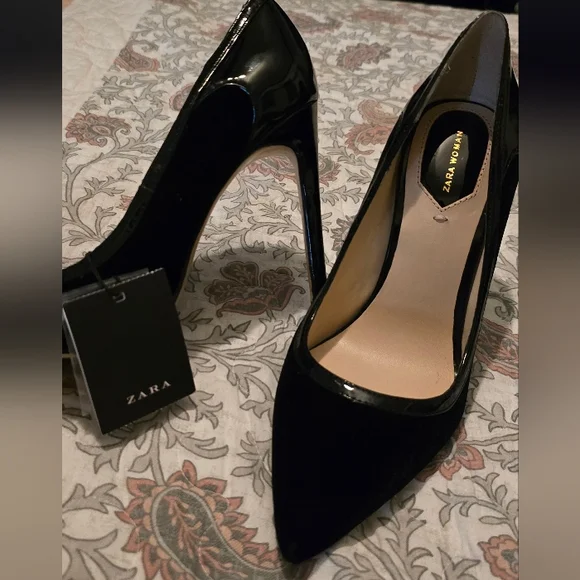Zara Black Velvet High Heel Shoes - Picture 4 of 8